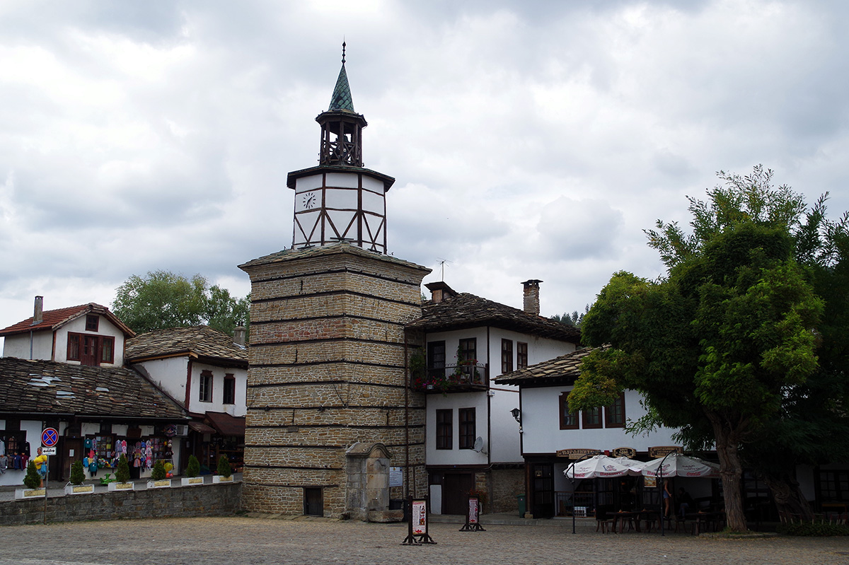 Tryavna, Улица Ангел Кънчев, 1