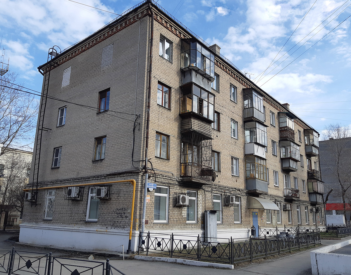 Челябинск, Улица 3-го Интернационала, 111