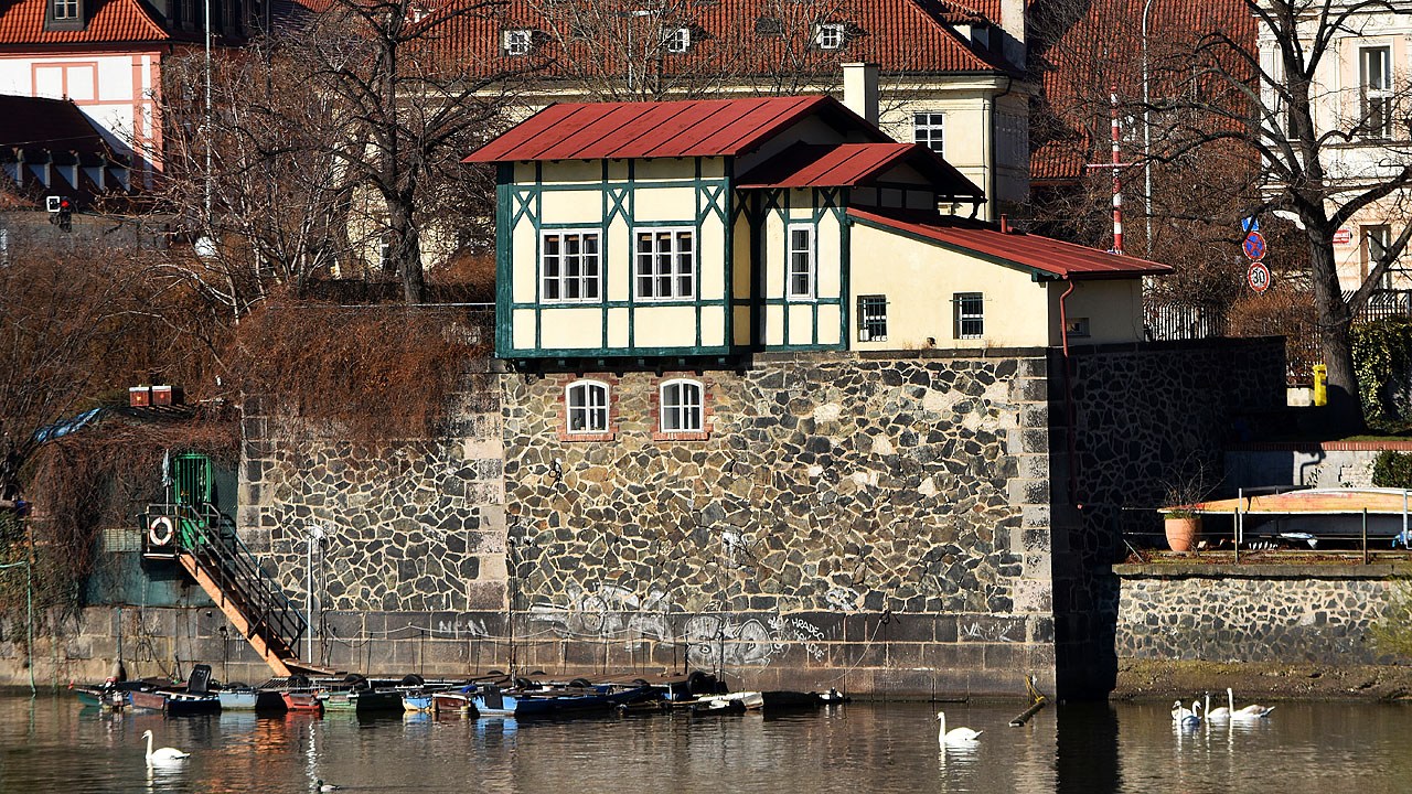 Прага, Kosárkovo nábřeží, 2