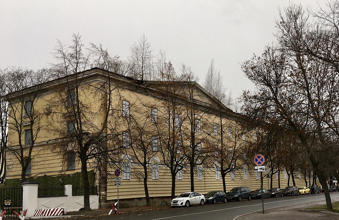 Кронштадт, Макаровская улица, 4