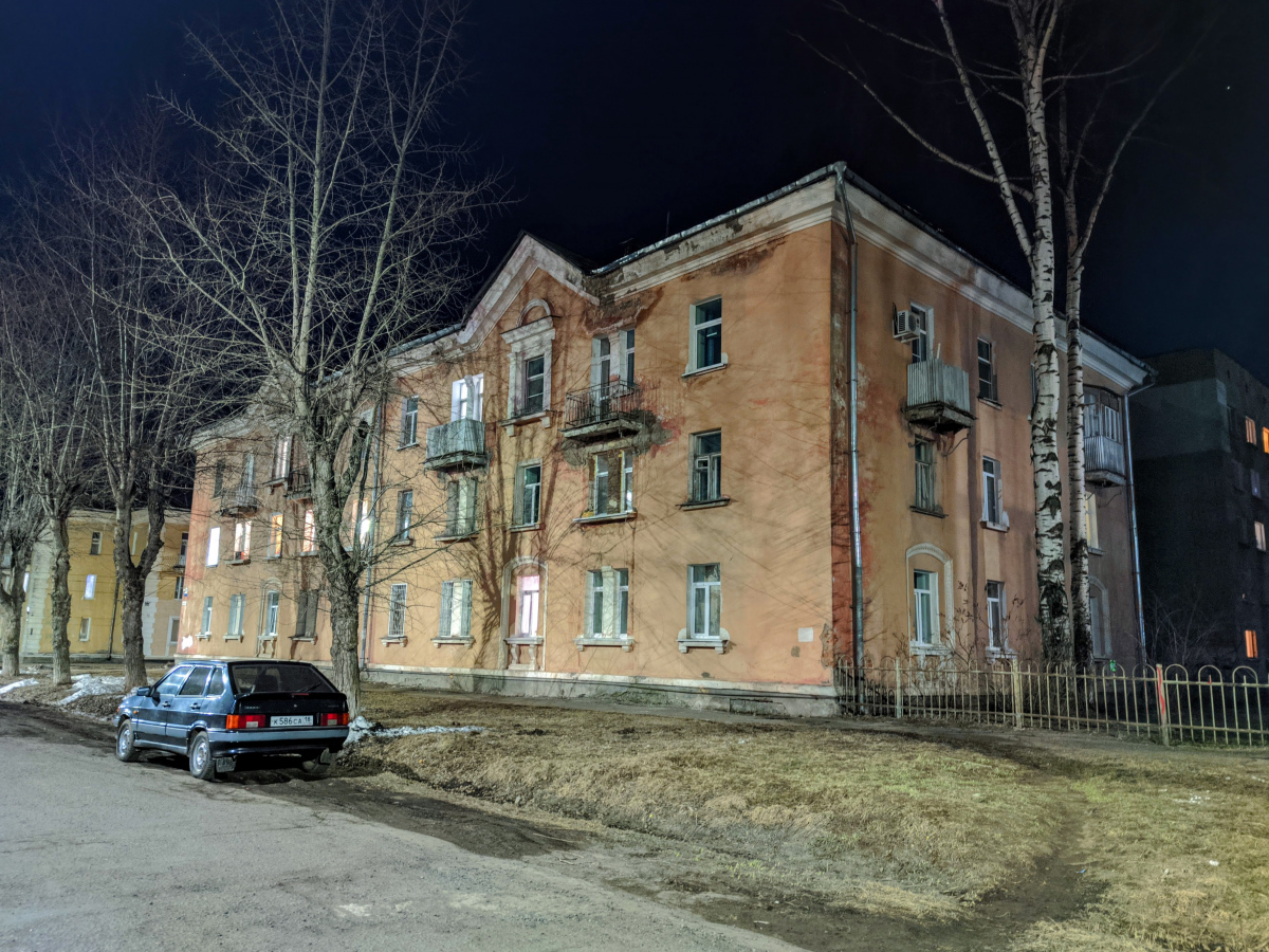 Глазов, Комсомольская улица, 17