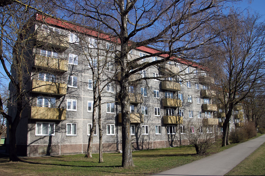 Таллин, Ehitajate tee, 46