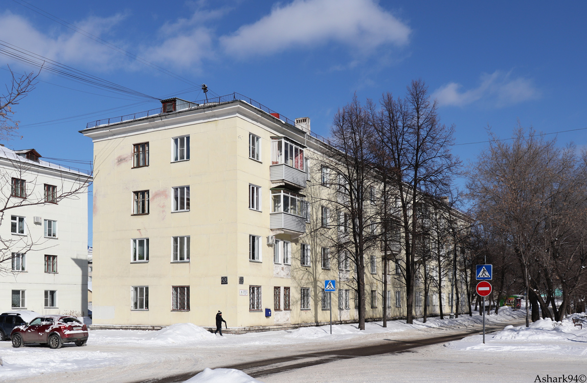 Железногорск, Улица Свердлова, 36 / Улица Чапаева, 20