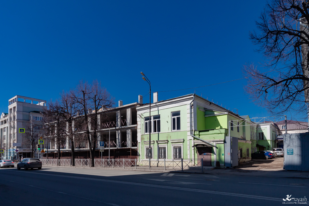 Казань, Улица Бутлерова, 39 / Улица Маяковского, 18; Улица Бутлерова, 41