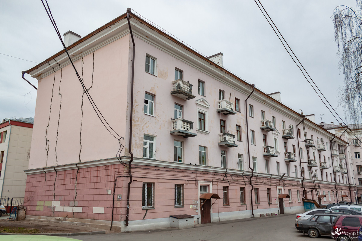 Казань, Улица Степана Халтурина, 11 / Улица Шульгина, 10