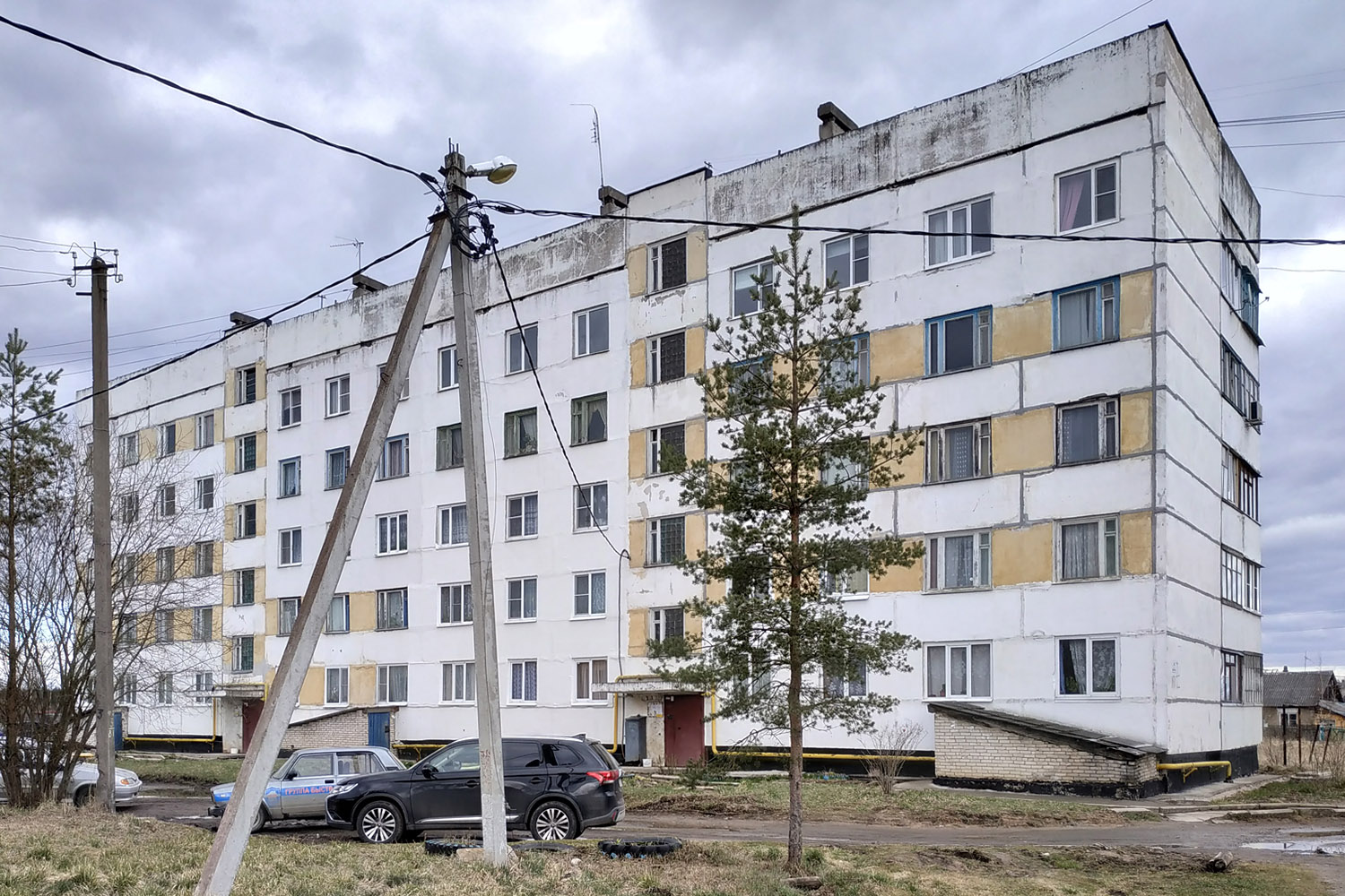 Тосненский район, прочие н. п., Любань, проспект Мельникова, 10