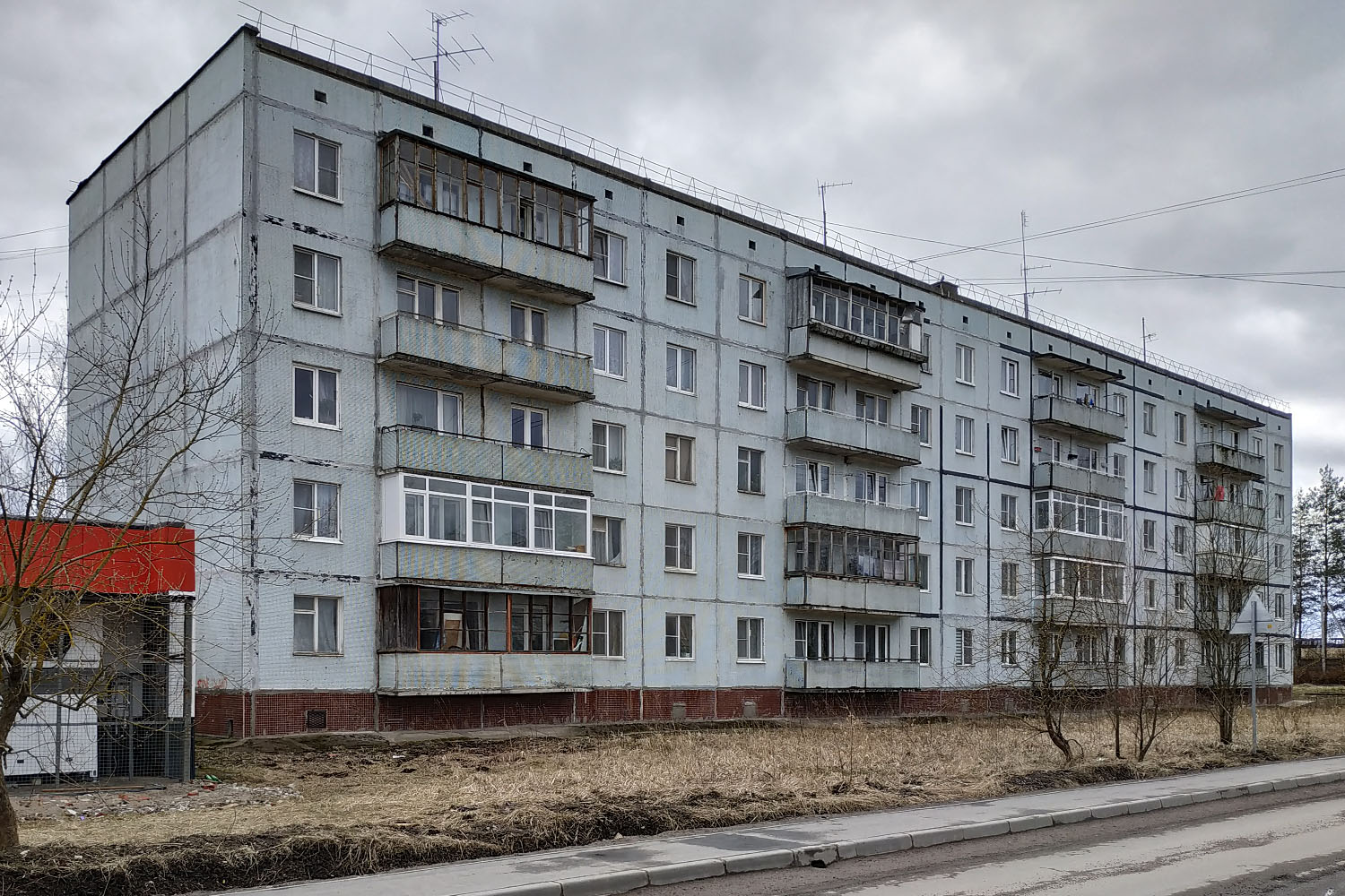 Любань, Загородное шоссе, 38
