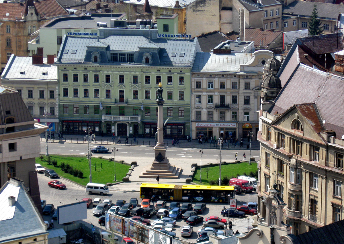 Львов, Площадь Адама Мицкевича, 2; Площадь Адама Мицкевича, 4; Площадь Адама Мицкевича, 5; Площадь Адама Мицкевича, 8