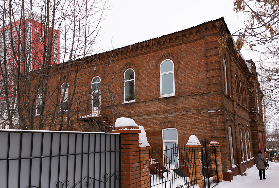 Уфа, Улица Зенцова, 49