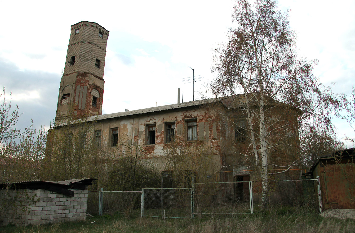 Рамонский район, прочие н.п., с. Горожанка, Школьная улица, 1
