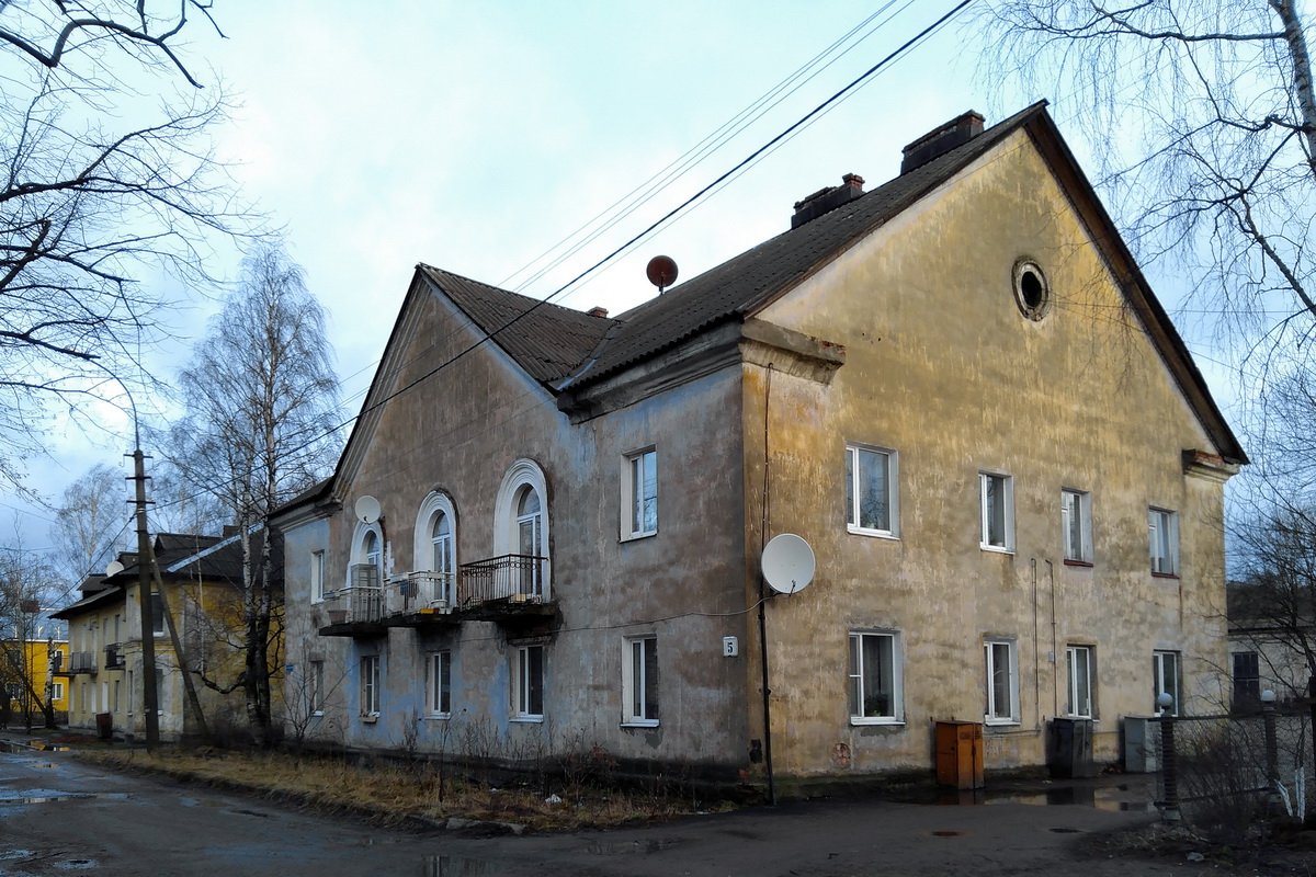 Сортавала, Улица Маяковского, 7 / Улица Осипенко, 3; Улица Маяковского, 5