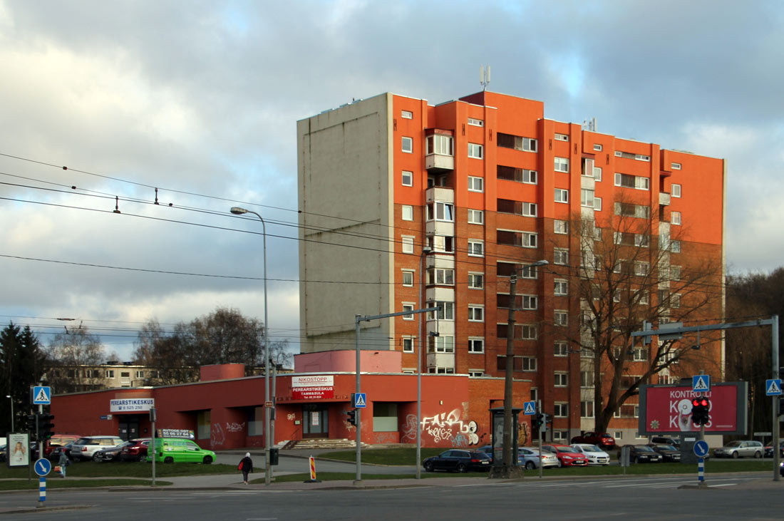 Таллин, Sõpruse puiestee, 179; Sõpruse puiestee, 180. Таллин — Жилой район Мустамяэ в Таллине