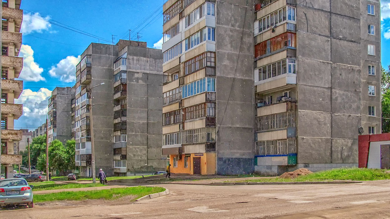 Уфа, Улица Богдана Хмельницкого, 131; Улица Богдана Хмельницкого, 129; Улица Богдана Хмельницкого, 127