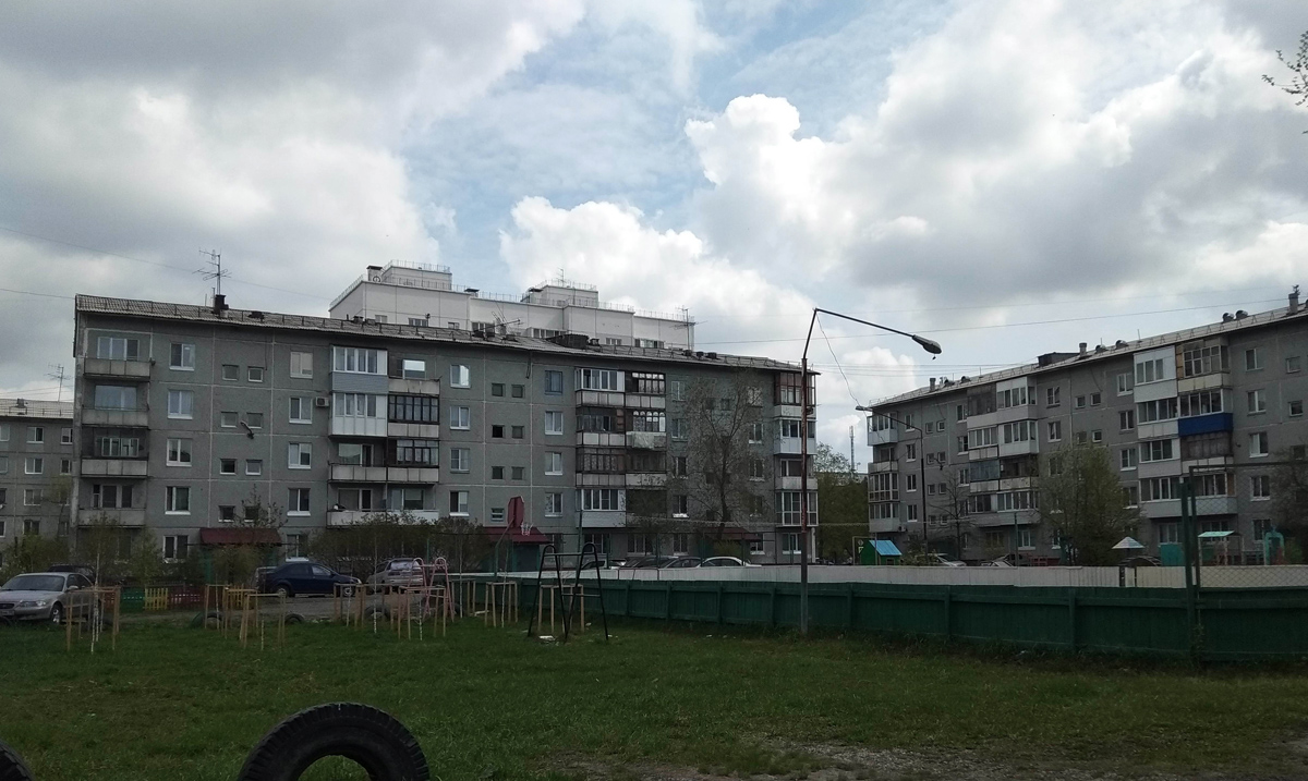 Omsk, Улица Шакурова, 3; Моторная улица, 14