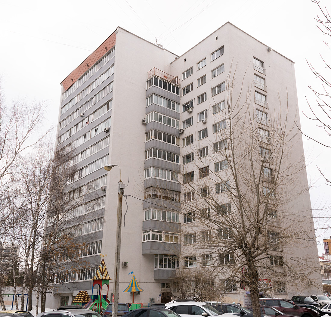 Уфа, Улица Цюрупы, 27 / Коммунистическая улица, 69