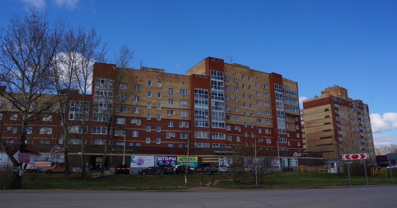 Пермский район, прочие н.п., С. Лобаново, Центральная улица, 24а; С. Лобаново, Центральная улица, 24; С. Лобаново, Центральная улица, 14