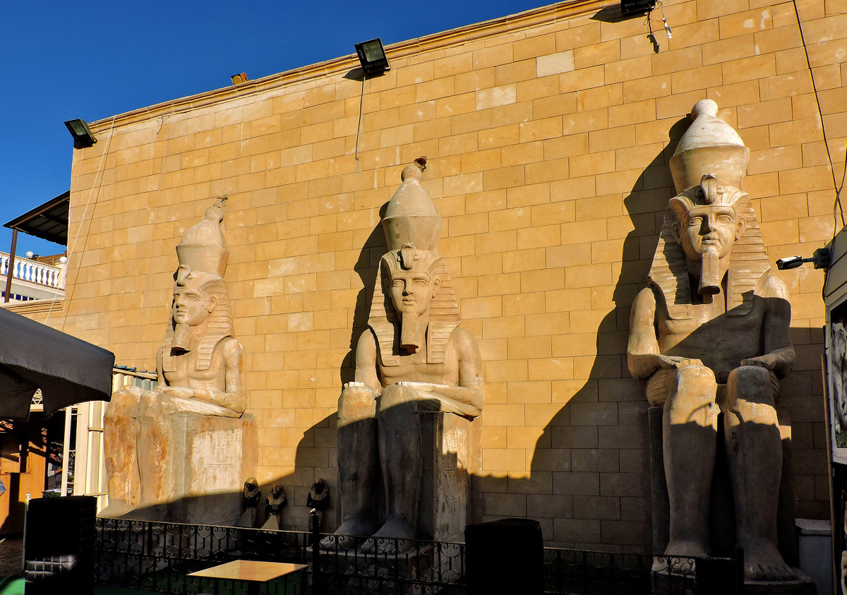 Дахаб, Masbat, Peace Road, Ramses Family Mall