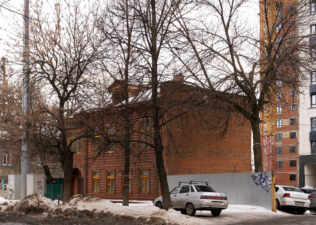 Уфа, Коммунистическая улица, 104