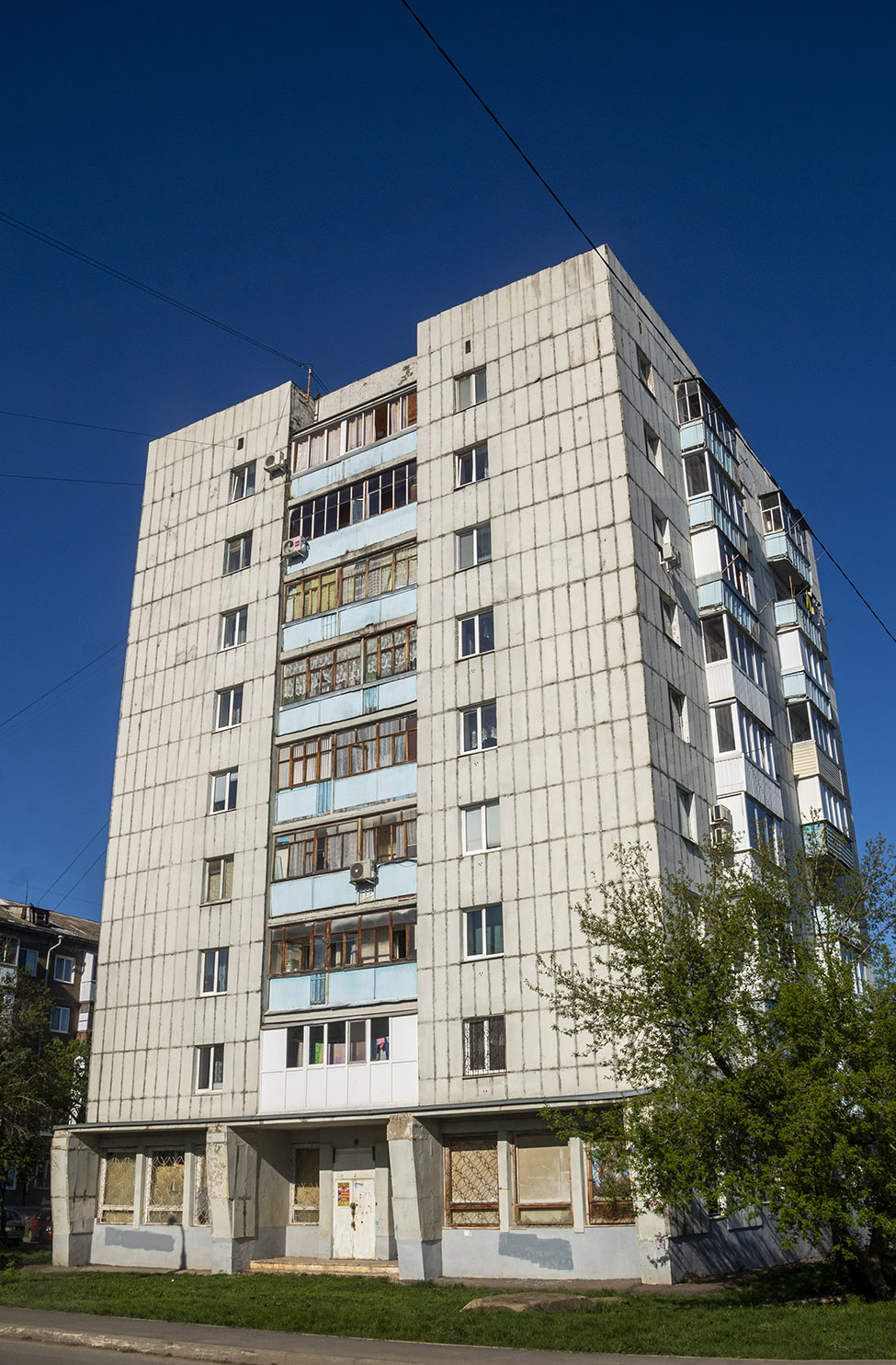 Уфа, Интернациональная улица, 167 / Улица Сергея Вострецова, 2