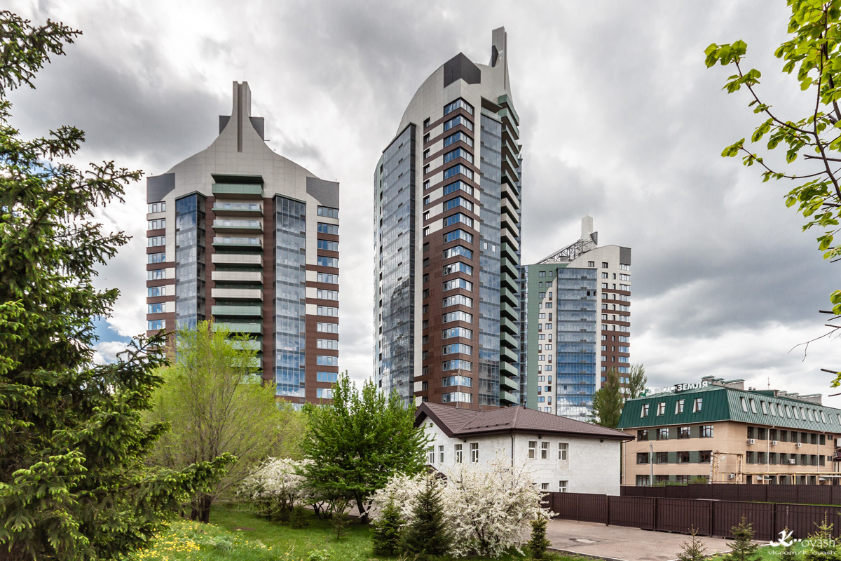 Казань, Оренбургский тракт, 8Д; Оренбургский тракт, 6 корп. 1; Оренбургский тракт, 8А