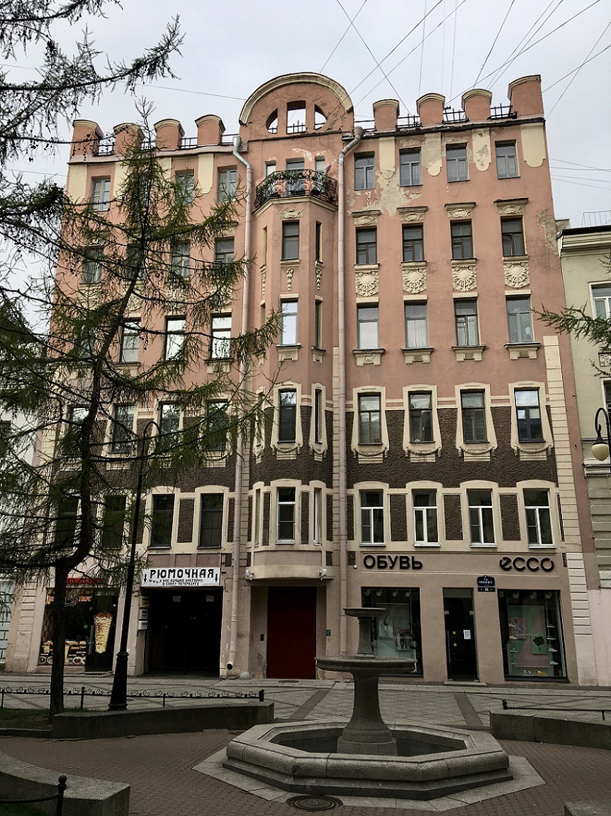 Санкт-Петербург, 7-я линия В. О., 38