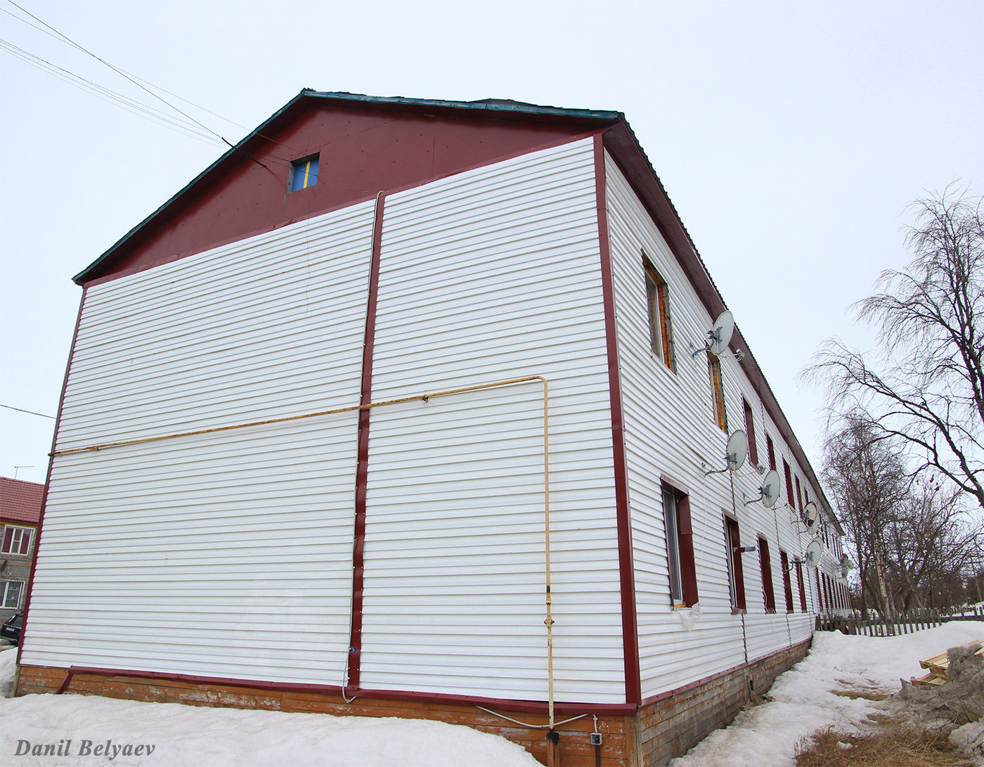 Iskateley, Улица Губкина, 24