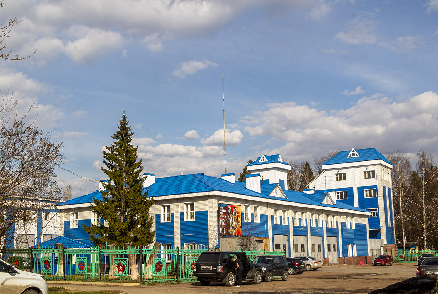 Уфа, Улица Калинина, 81; Улица Калинина, 81А