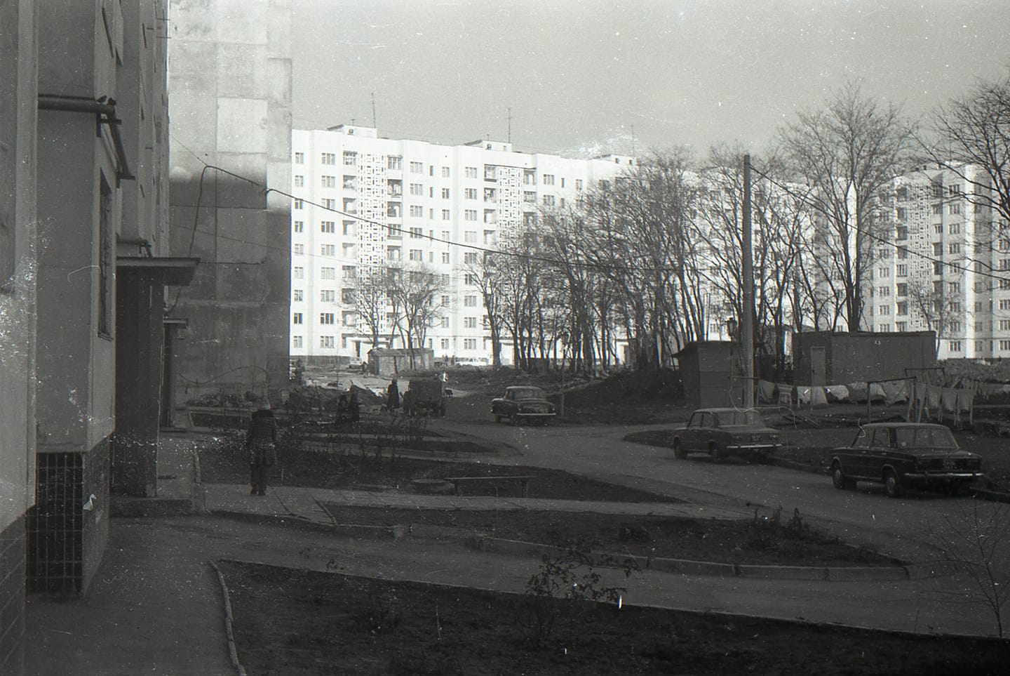 Odesa, Вулиця Левітана, 119; Вулиця Ільфа і Петрова, 2 / Вулиця Левітана; Проспект Небесної сотні, 75; Проспект Небесної сотні, 77