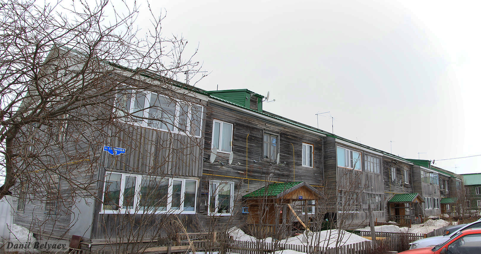 Искателей, Улица Строителей, 19