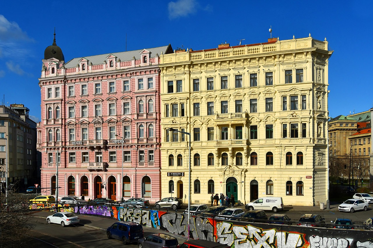 Прага, Těšnov, 13; ​Těšnov, 15​ / Klimentská, 58