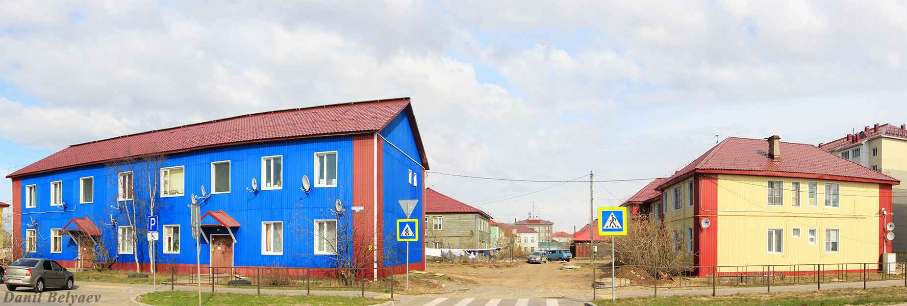 Нарьян-Мар, Октябрьская улица, 19; Пионерская улица, 10; Пионерская улица, 12 / Октябрьская улица, 21