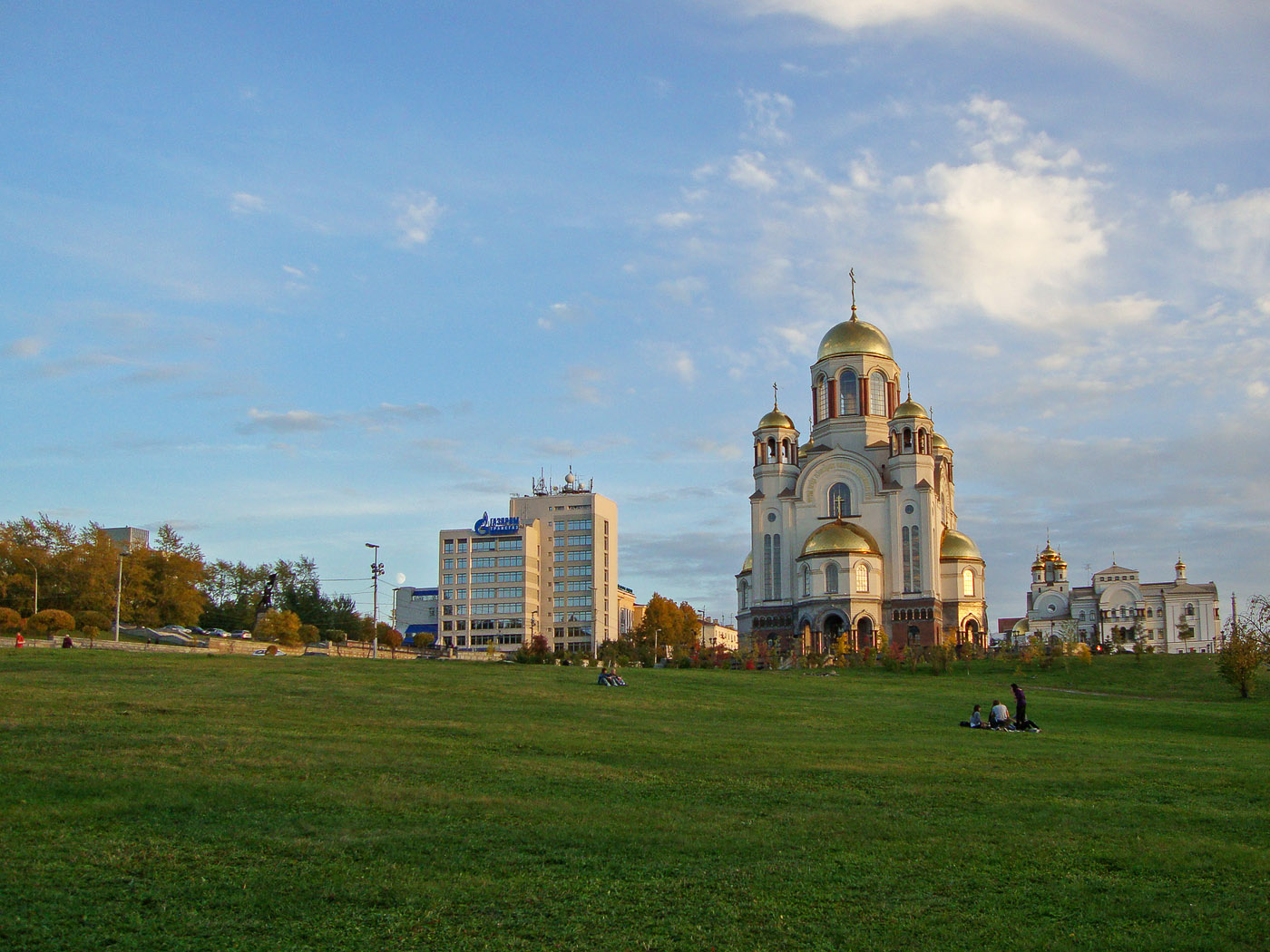 Yekaterinburg, Улица Толмачева, 34А