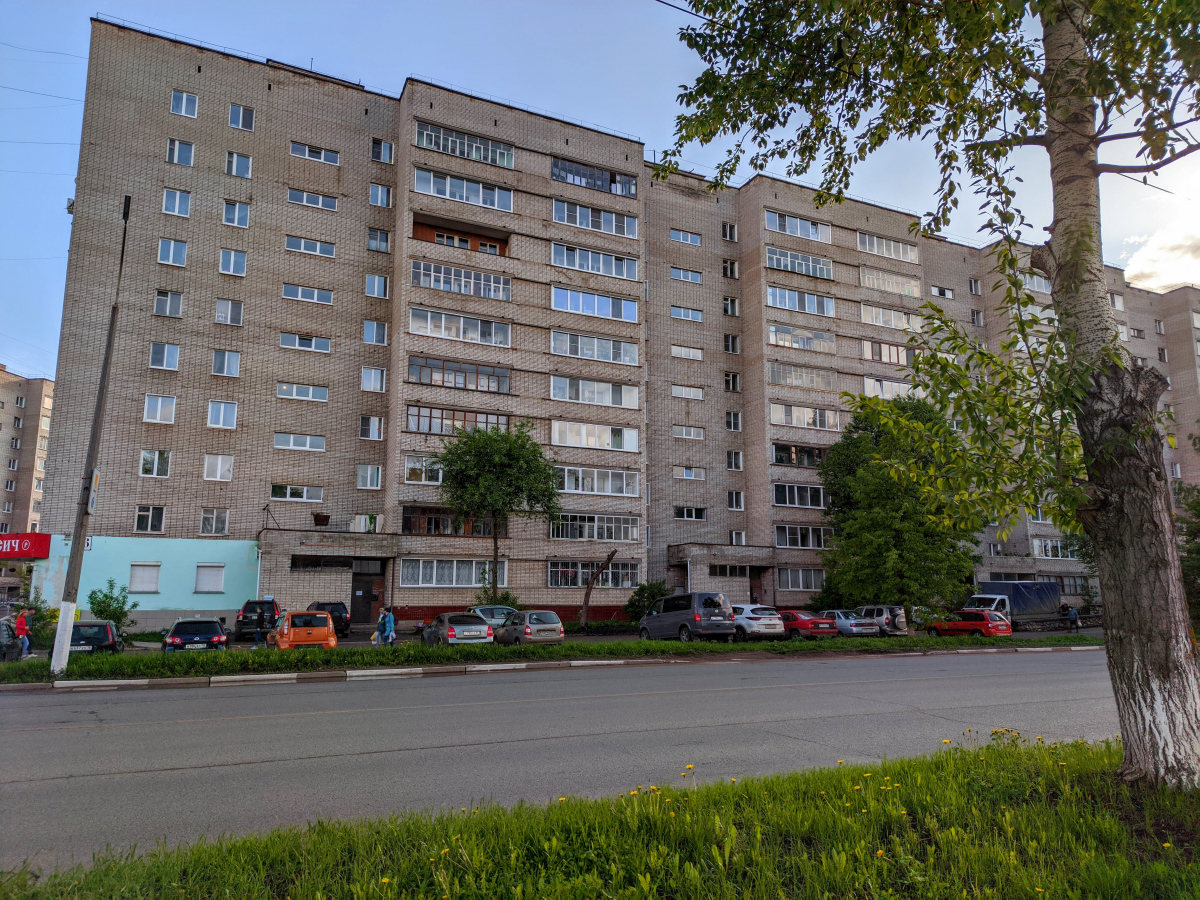 Глазов, Улица Толстого, 36