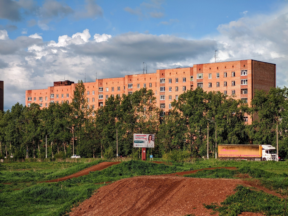 Глазов, Улица Калинина, 2