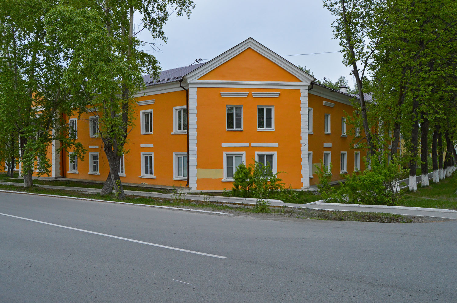Полевской, Улица Ленина, 42