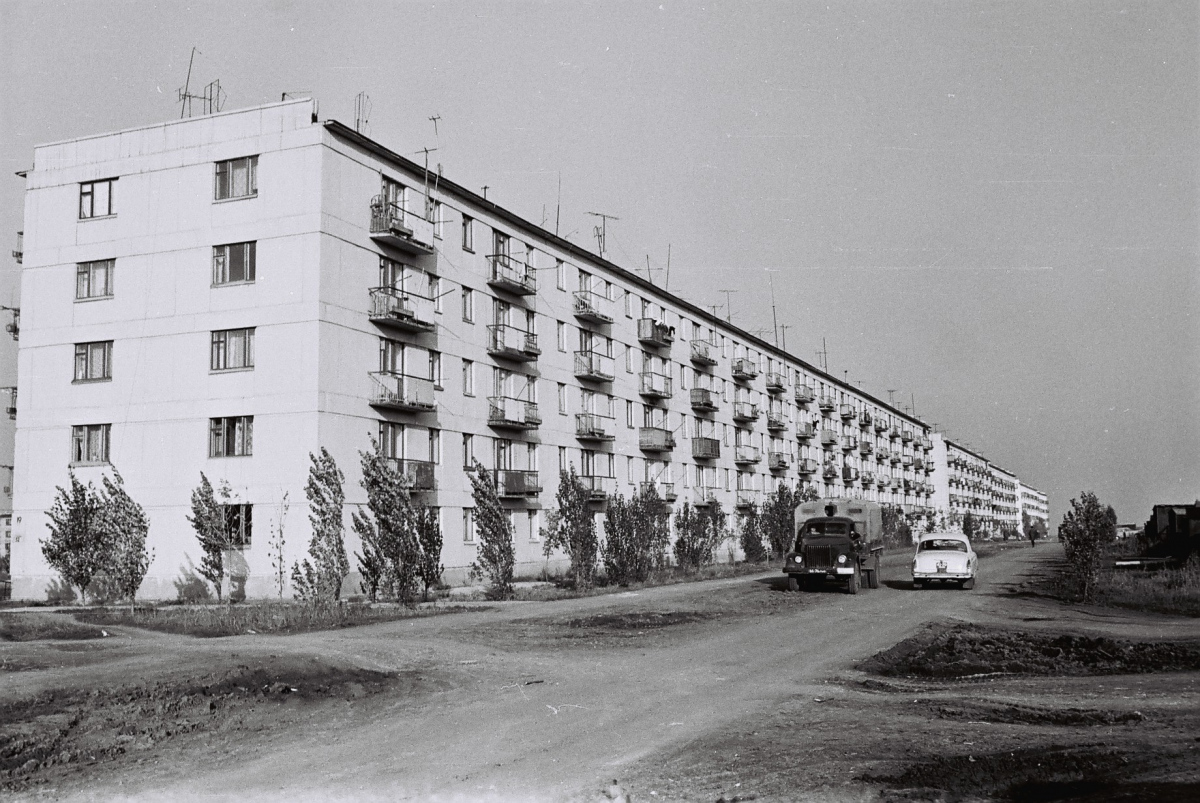 Лисичанск, Квартал Дружбы народов, 19; Квартал Дружбы народов, 20; Квартал Дружбы народов, 22. Лисичанск — Исторические фото