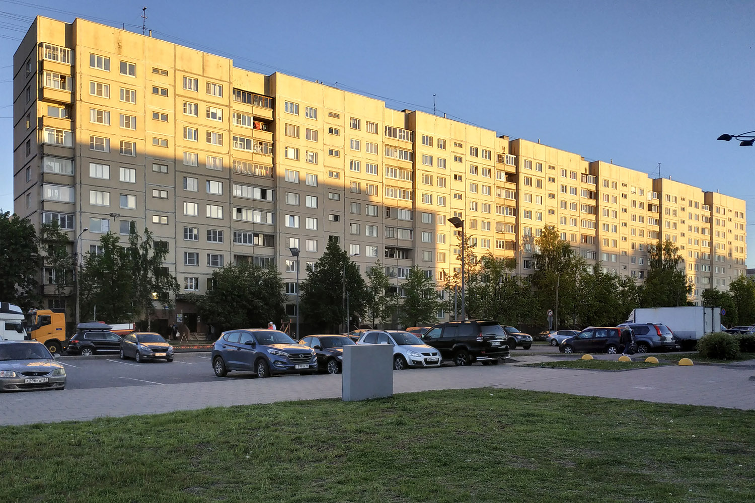 Санкт-Петербург, Долгоозерная улица, 11
