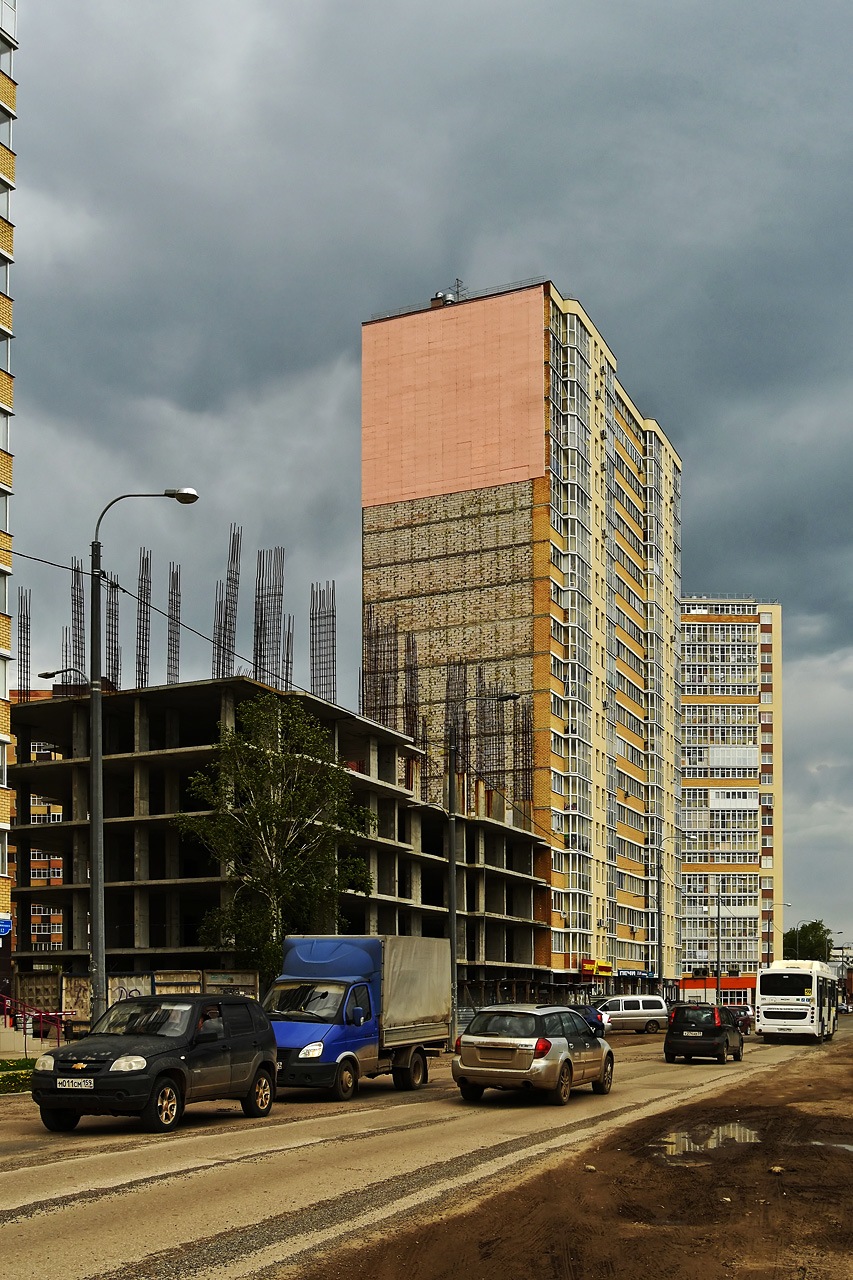 Пермь, Улица Карпинского, 110; Улица Карпинского, 108