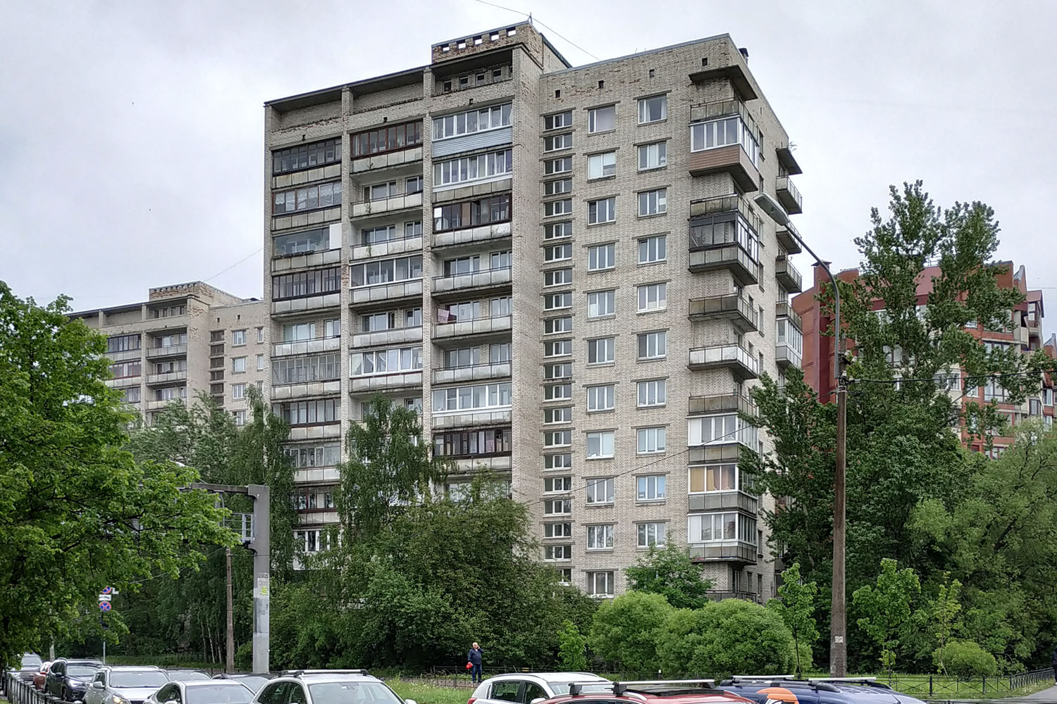 Санкт-Петербург, Дачный проспект, 22 / Бульвар Новаторов, 96