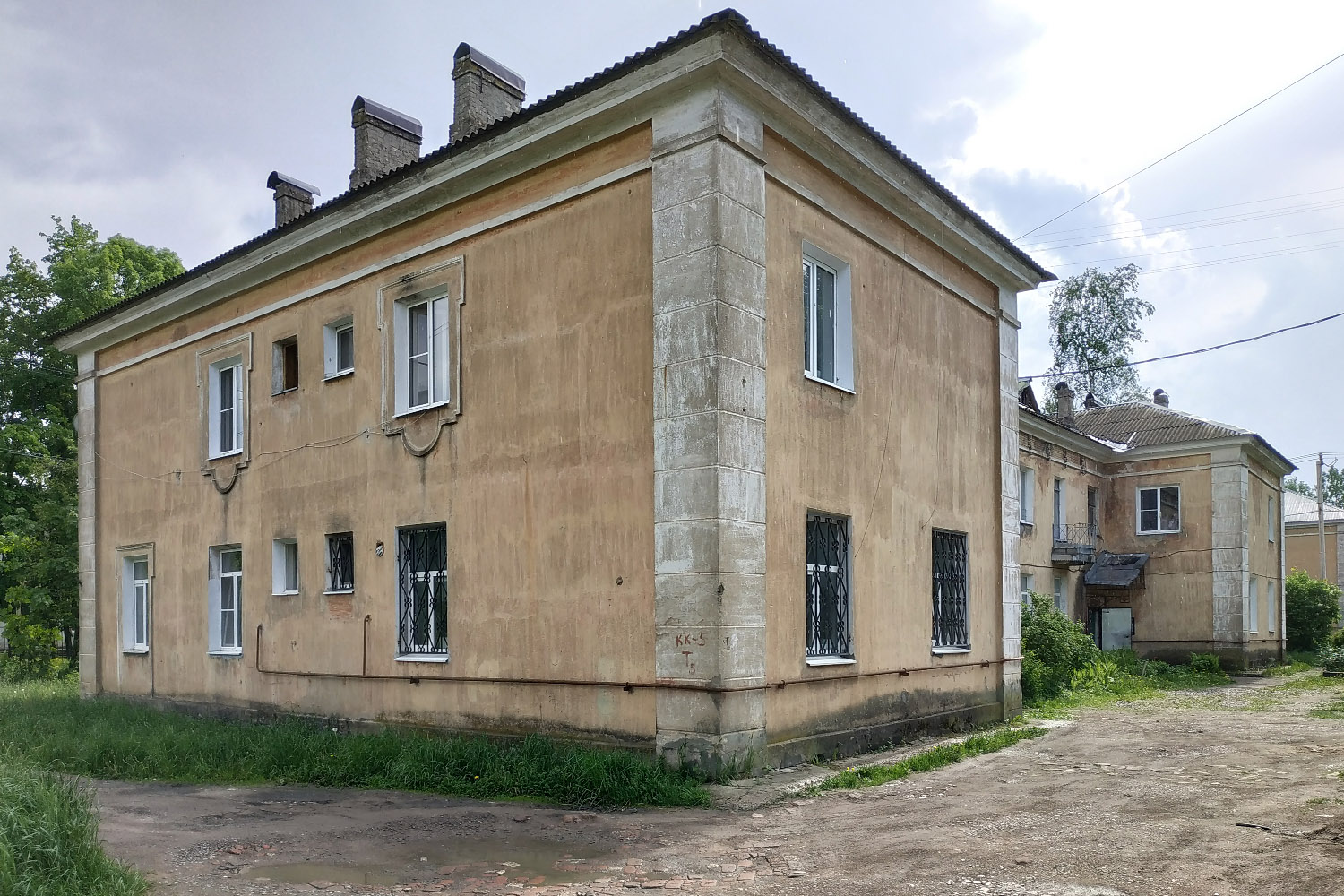 Naziya, Улица Артеменко, 4