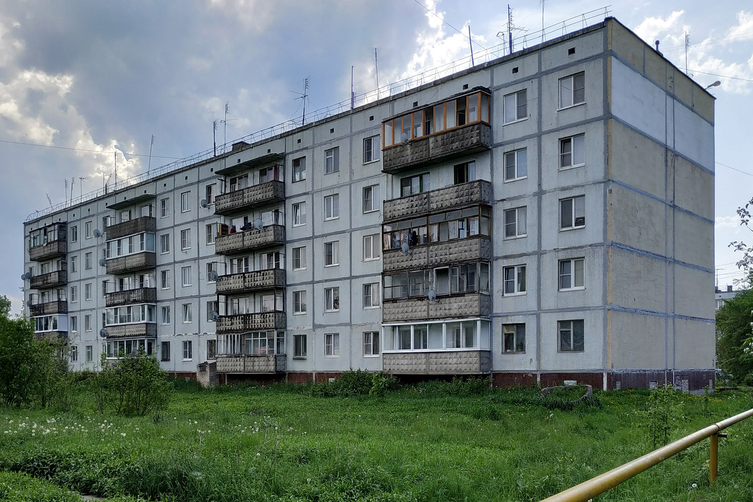 Назия, Международная улица, 2