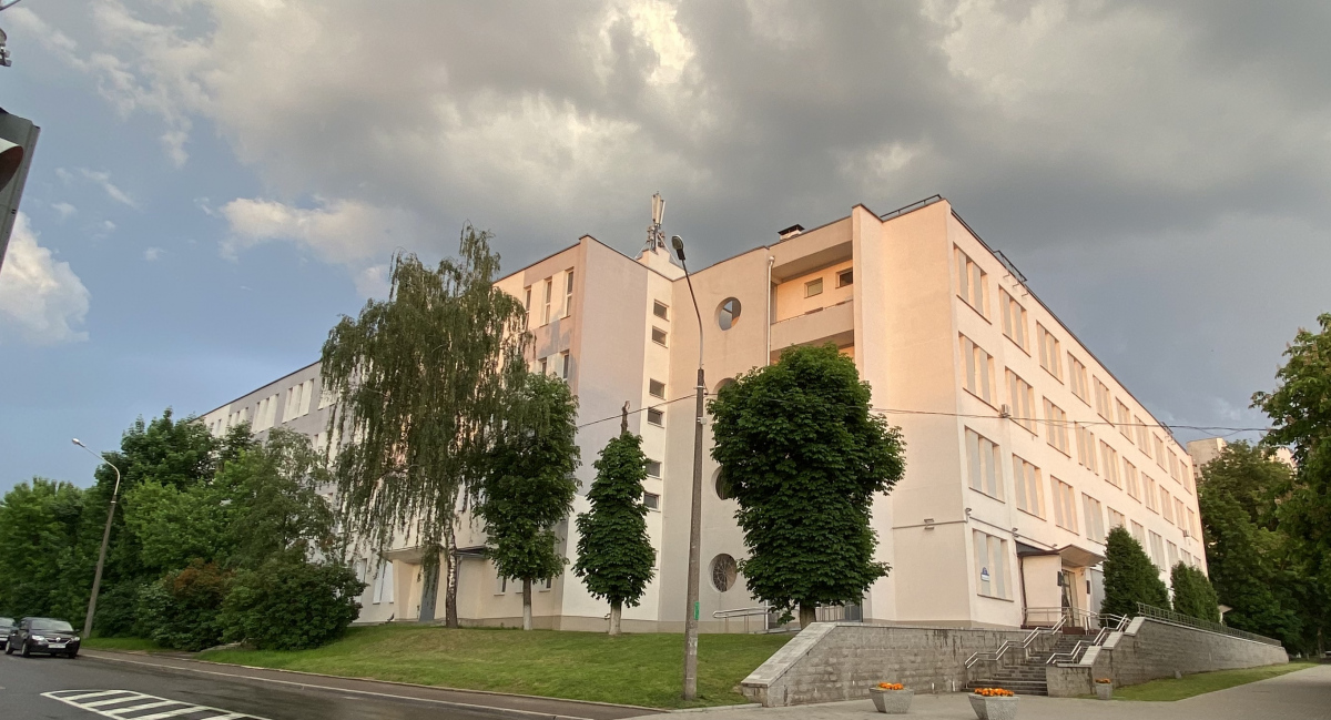 Минск, Слесарная улица, 18; Улица Захарова, 57