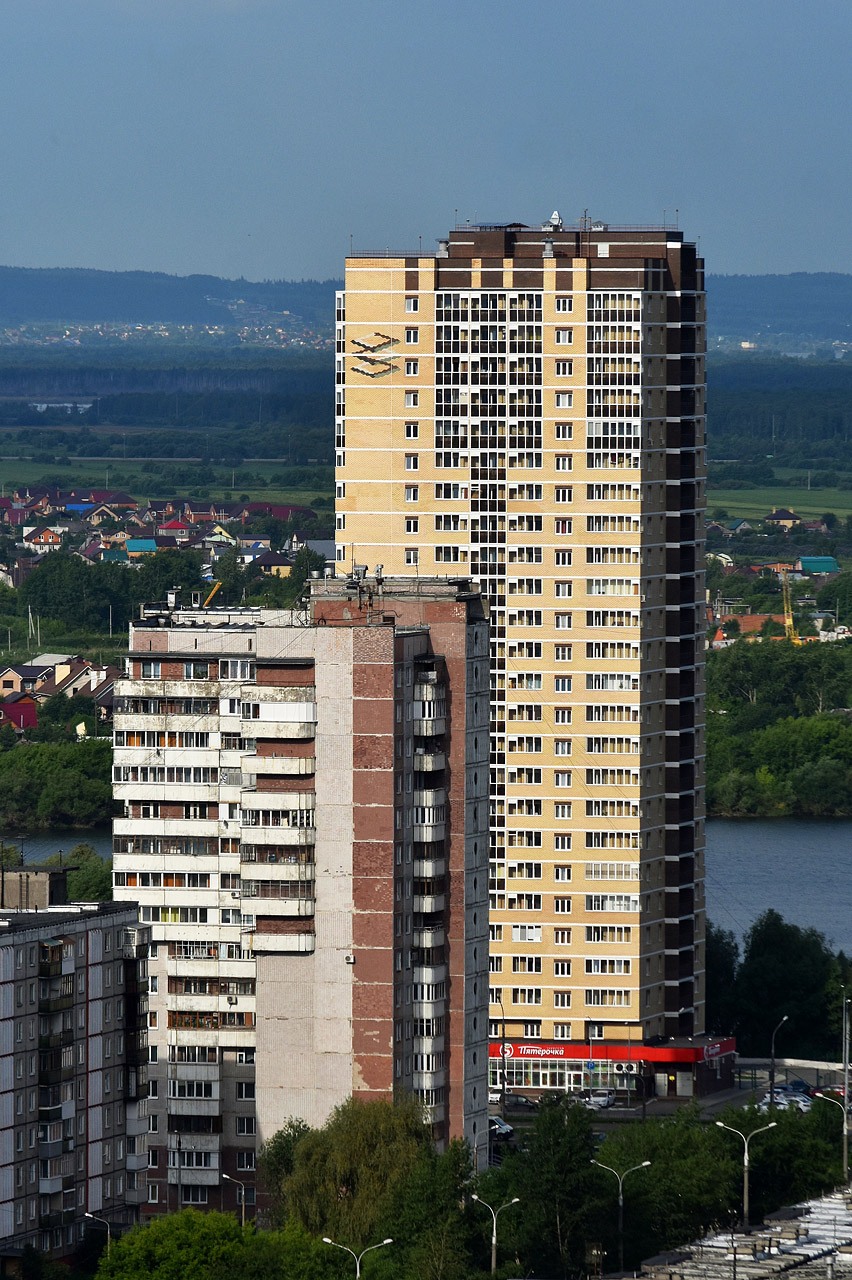 Пермь, Парковый проспект, 2А; Улица Куфонина, 10Б