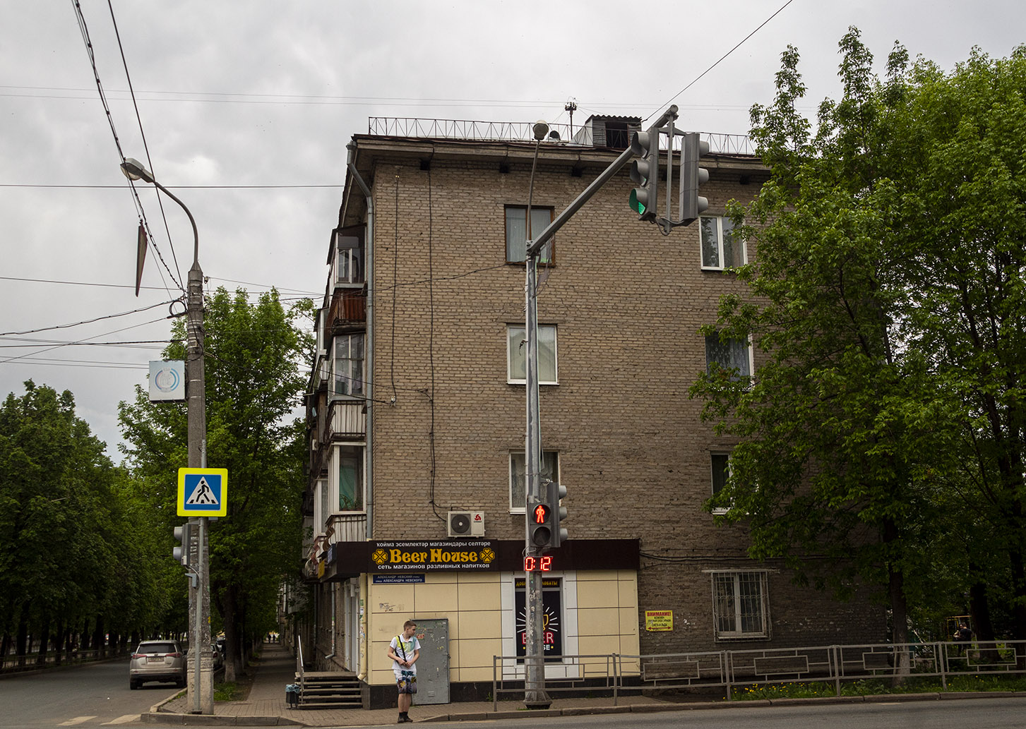 Уфа, Кольцевая улица, 106 / Улица Александра Невского, 32