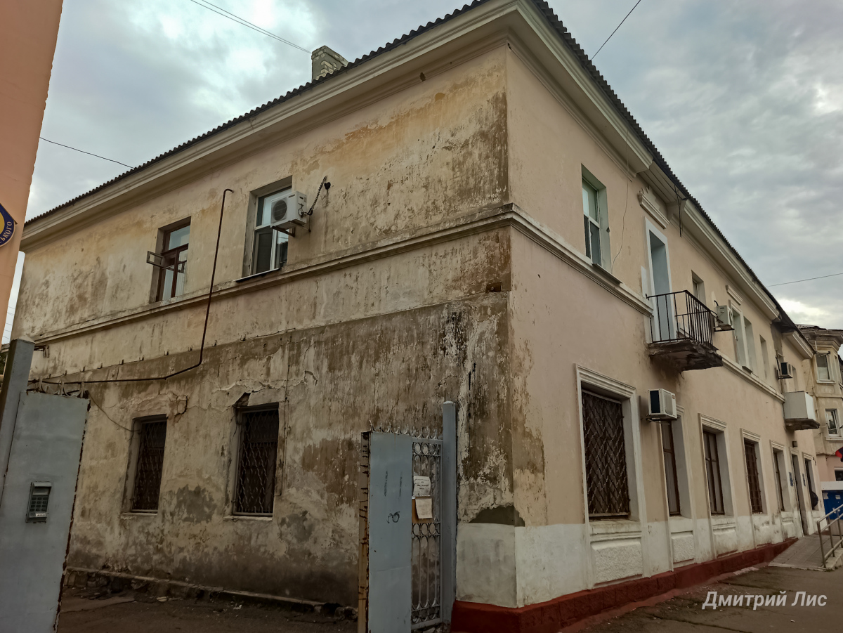 Lisiczansk, Улица Михаила Грушевского, 8