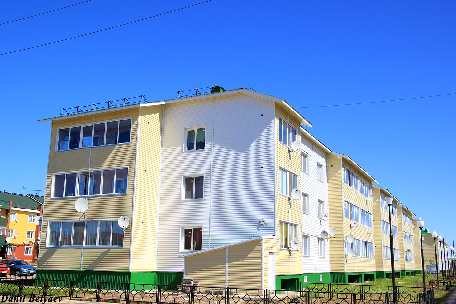 Искателей, Улица Геологов, 2