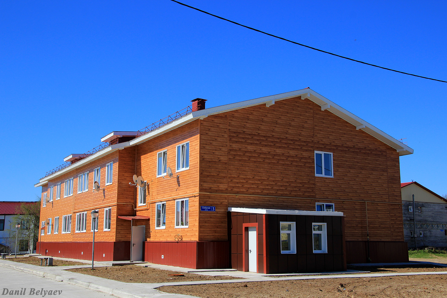 Искателей, Озёрная улица, 3