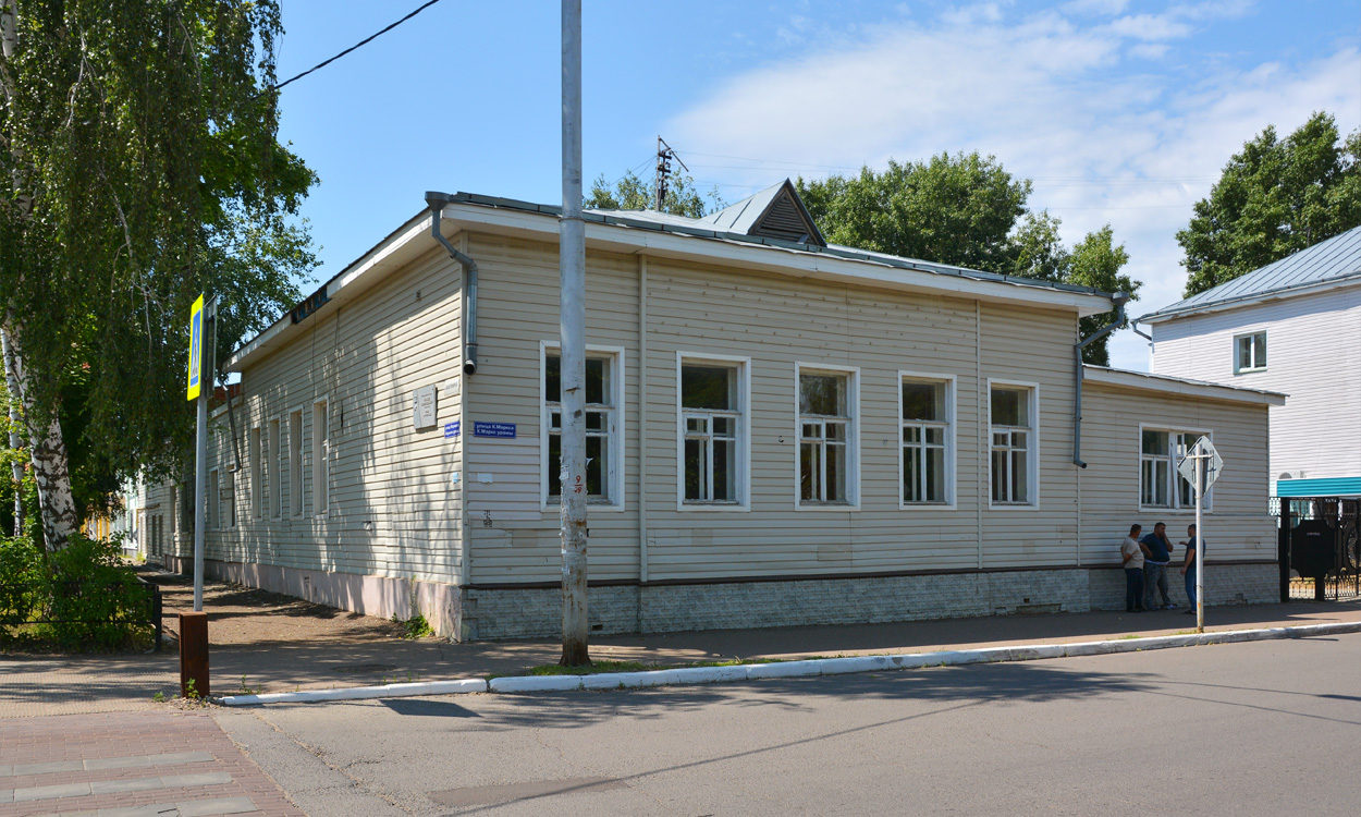 Чистополь, Улица Карла Маркса, 82