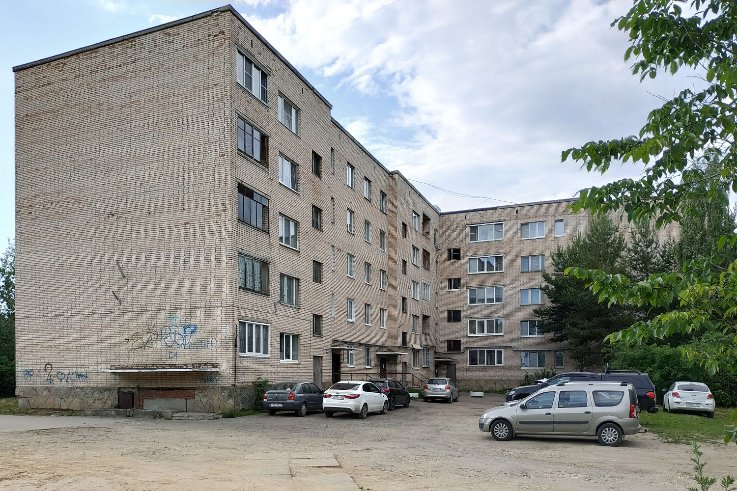 Лаголово, Садовая улица, 6