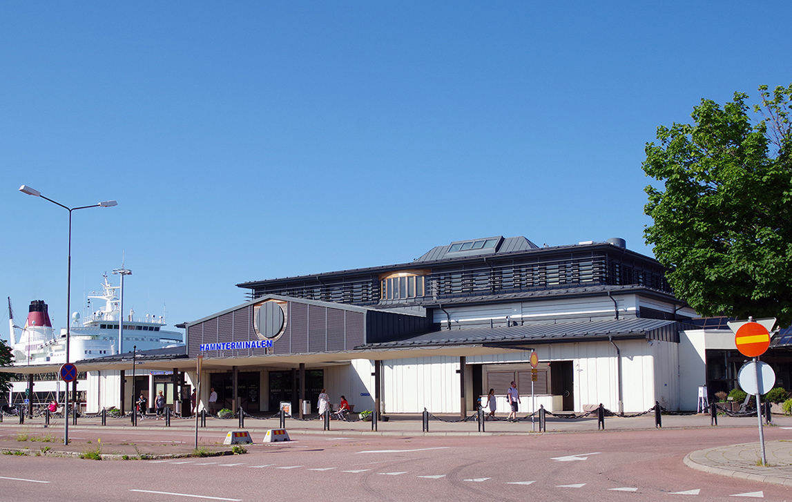 Mariehamn, Hamngatan